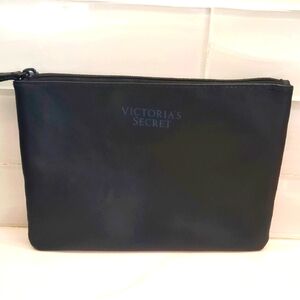 5/$20 Victoria's Secret Black Zippered Pouch